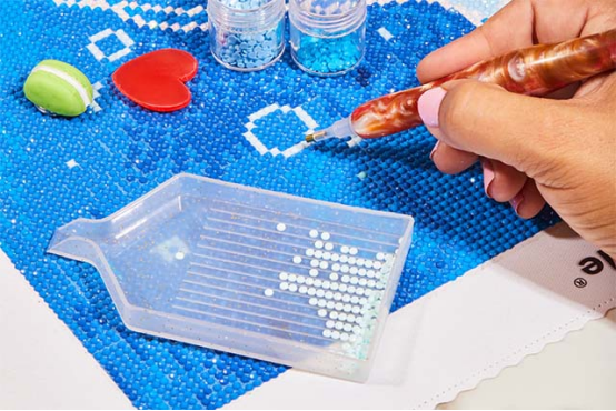 Diamond Painting Kit with Complete Tools